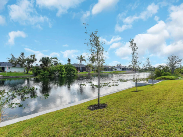 Beautiful Florida Vacation Villa with Private Pool & Canal Views